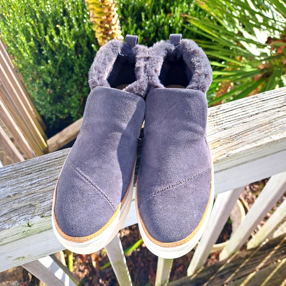 Tom's Paxton Shoe, size 8, grey water- resistant suede, New